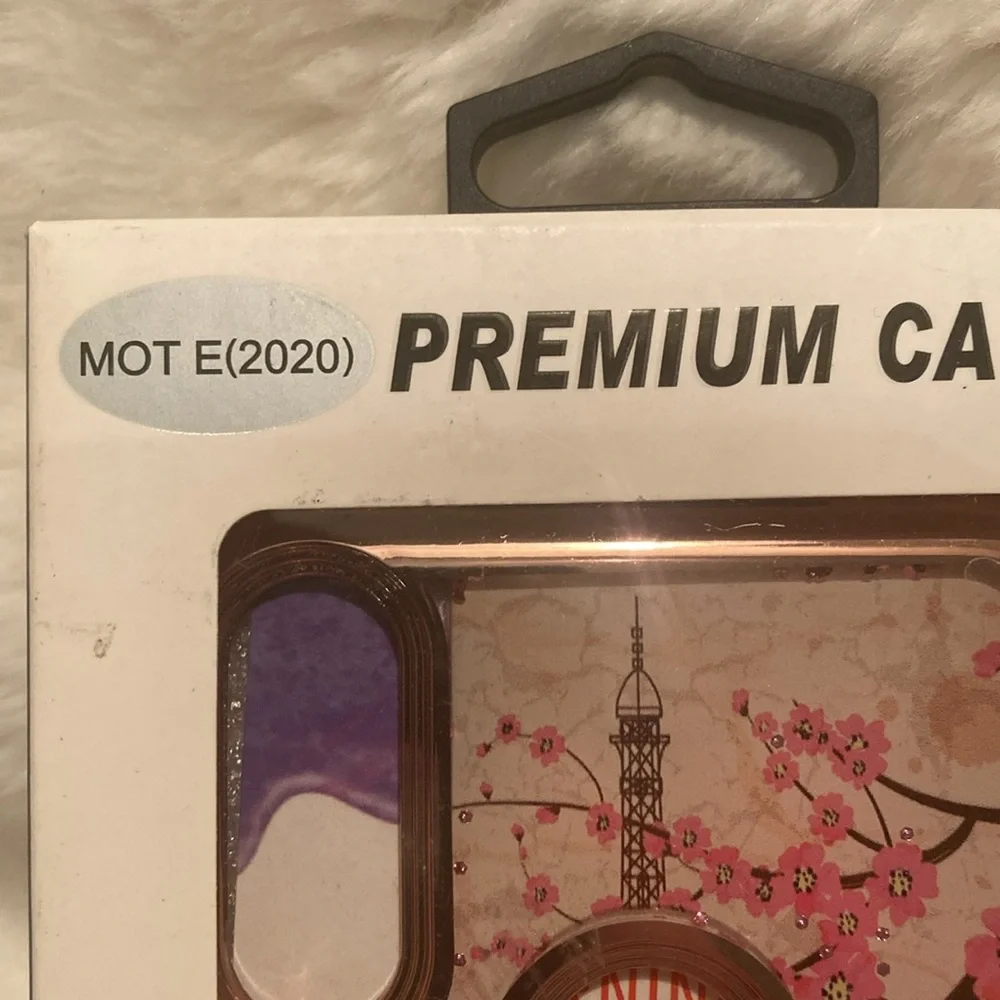Glitter Paris, cell phone case MOT E(2020) NWT